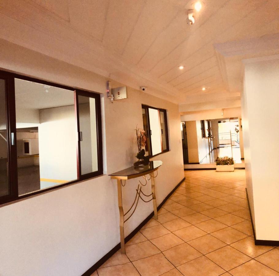 Apartamento Meia Praia - Itapema Luaran gambar