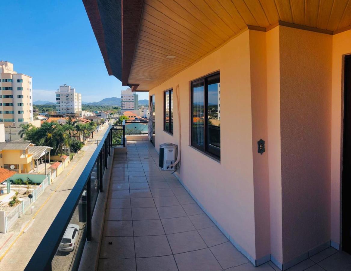 Apartamento Meia Praia - Itapema Luaran gambar